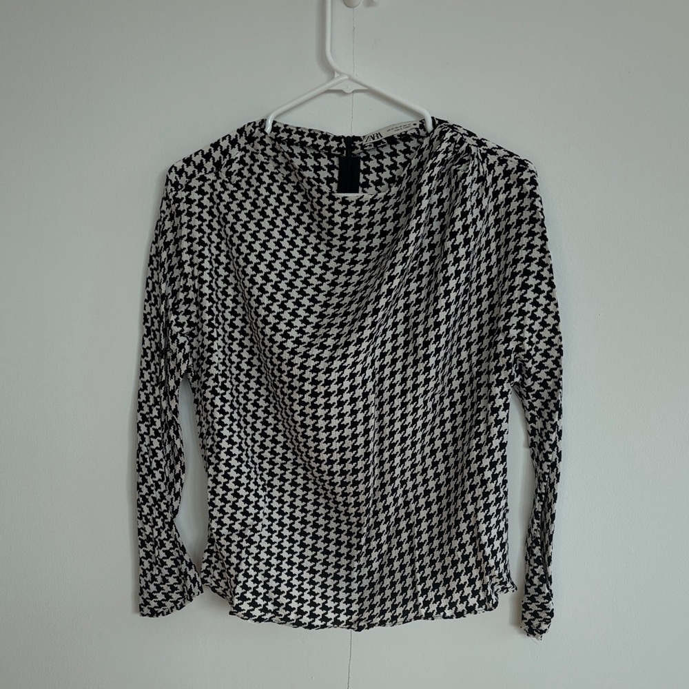 Zara Black and White Houndstooth Blouse